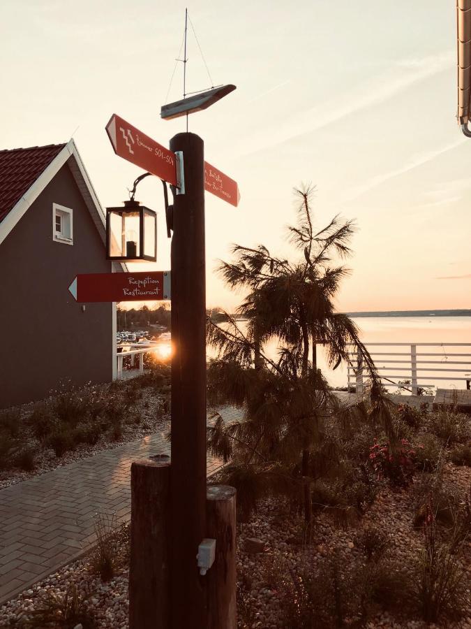 Der Leuchtturm-Gastro Gmbh Hotell Geierswalde Eksteriør bilde